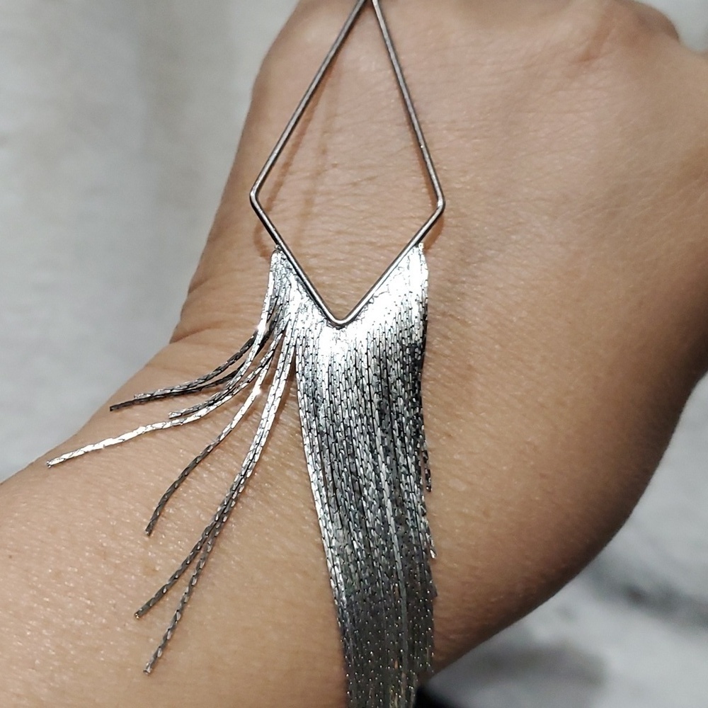 NECKLACE Draped silver